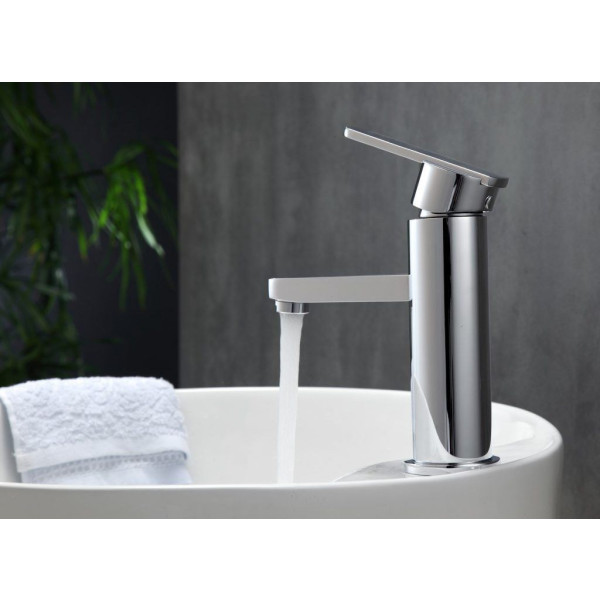 KubeBath AFB033 Aqua Roundo Single Hole Mount Bathroom Vanity Faucet Chrome