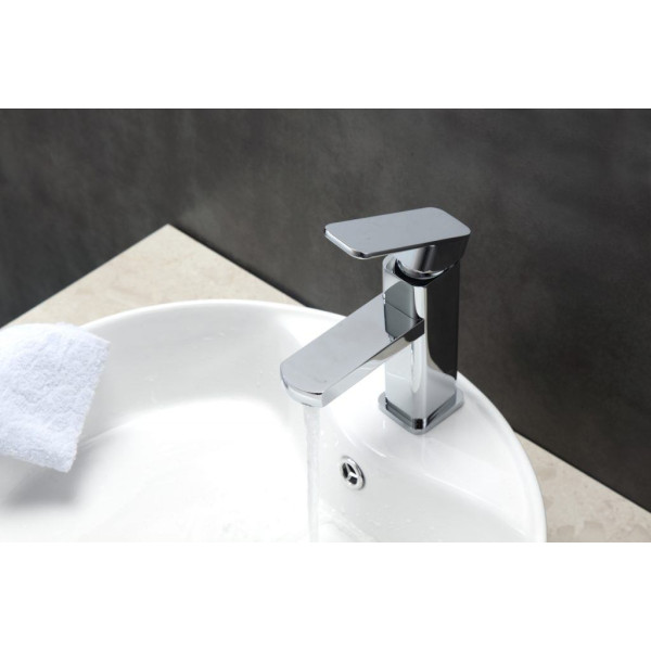 KubeBath AFB038 Aqua Soho Single Hole Mount Bathroom Vanity Faucet - Chrome
