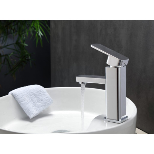 KubeBath AFB038 Aqua Soho Single Hole Mount Bathroom Vanity Faucet - Chrome