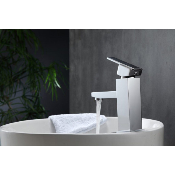 KubeBath AFB041 Aqua Piazza Single Lever Bathroom Vanity Faucet - Chrome