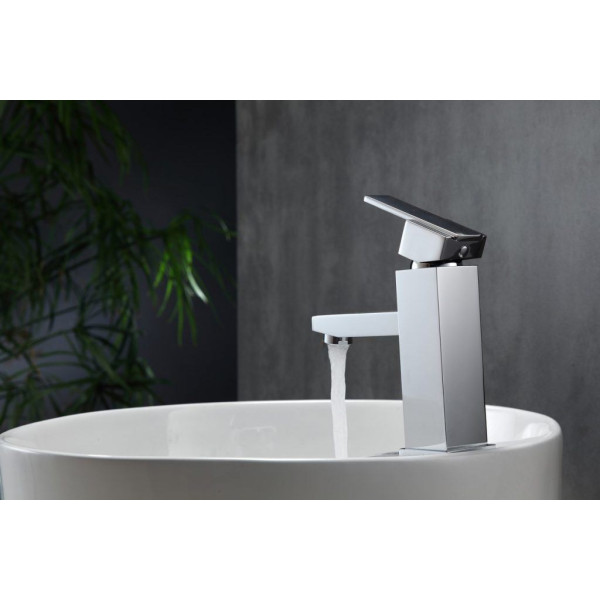 KubeBath AFB041 Aqua Piazza Single Lever Bathroom Vanity Faucet - Chrome