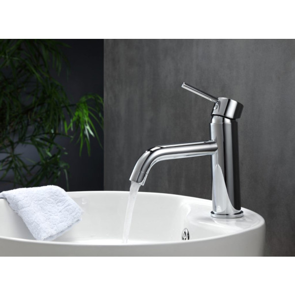 KubeBath AFB090 Aqua Rondo Single Hole Mount Bathroom Vanity Faucet Chrome