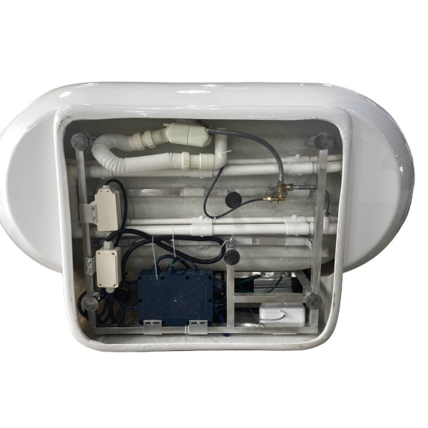 EAGO AM128ETL 6 ft Acrylic White Whirlpool Bathtub With Fixtures