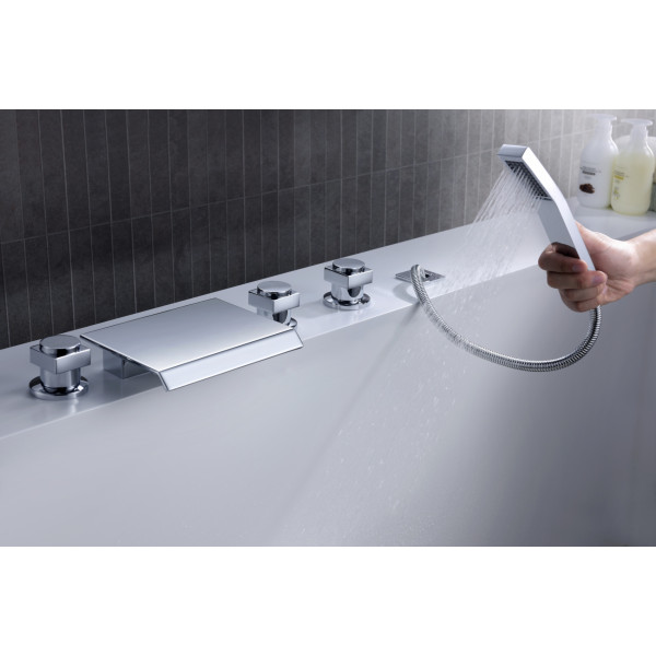 ANZZI FR-AZ044CH Guaira Waterfall Deck Mount Roman Tub Faucet In Chrome