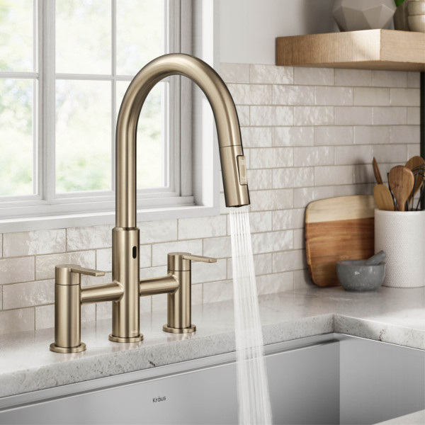 KRAUS KSF-3122SFACB Touchless Sensor Faucet with Sprayhead in Antique Bronze